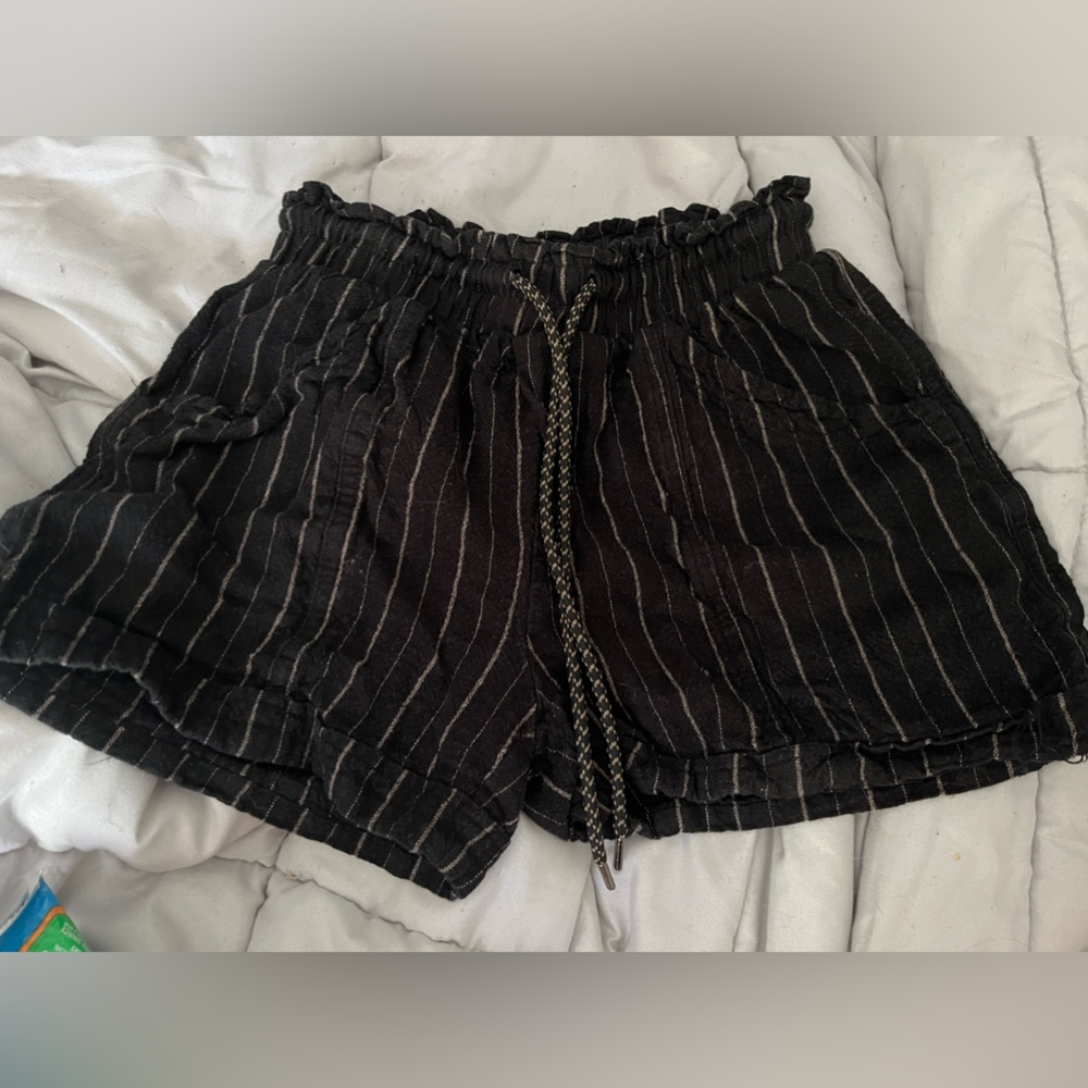 shorts black with brown stripes